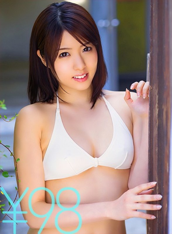 【衝撃デビュー】宇沙城らんちゃんの作品をお手頃価格で！デビュー初セックス。まずはフェラ、糸引くマン汁たっぷり初合体。しっかりと感じてるらんちゃん。騎乗位で下から突き上げ＆グラインド。対面座位からバックで突きまくって、正常位で奥までガン突きして体にぶっかけ。 宇沙城らん｜td023dv01645